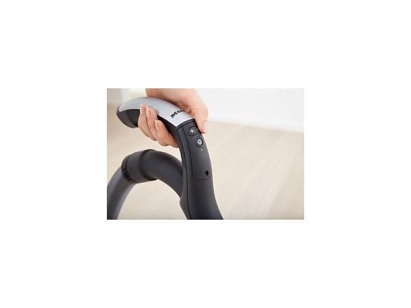Миле Пылесос SKMF3 Blizzard CX1 Comfort PowerLine чёрный обсидиан Miele