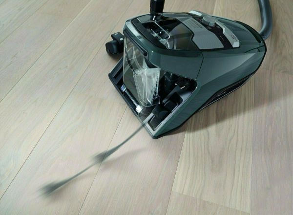 Миле Пылесос Blizzard CX1 Excell EcoLine LOWE Miele